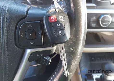 2014 Toyota Highlander Le Plus V6 from USA, damaged, VIN 5TDZKRFH0ES010390